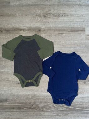 Cat & Jack bodysuit bundle size 12 months